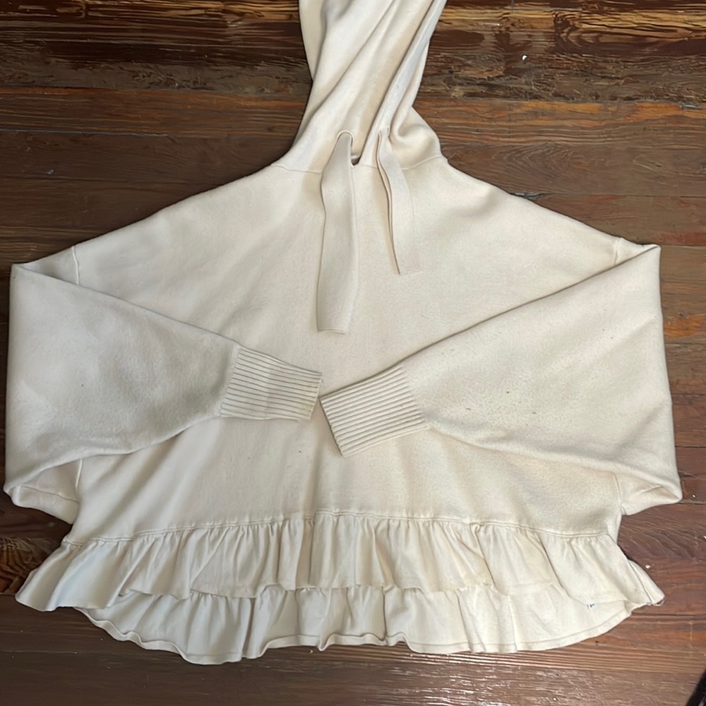 Ruffled hem hoodie
